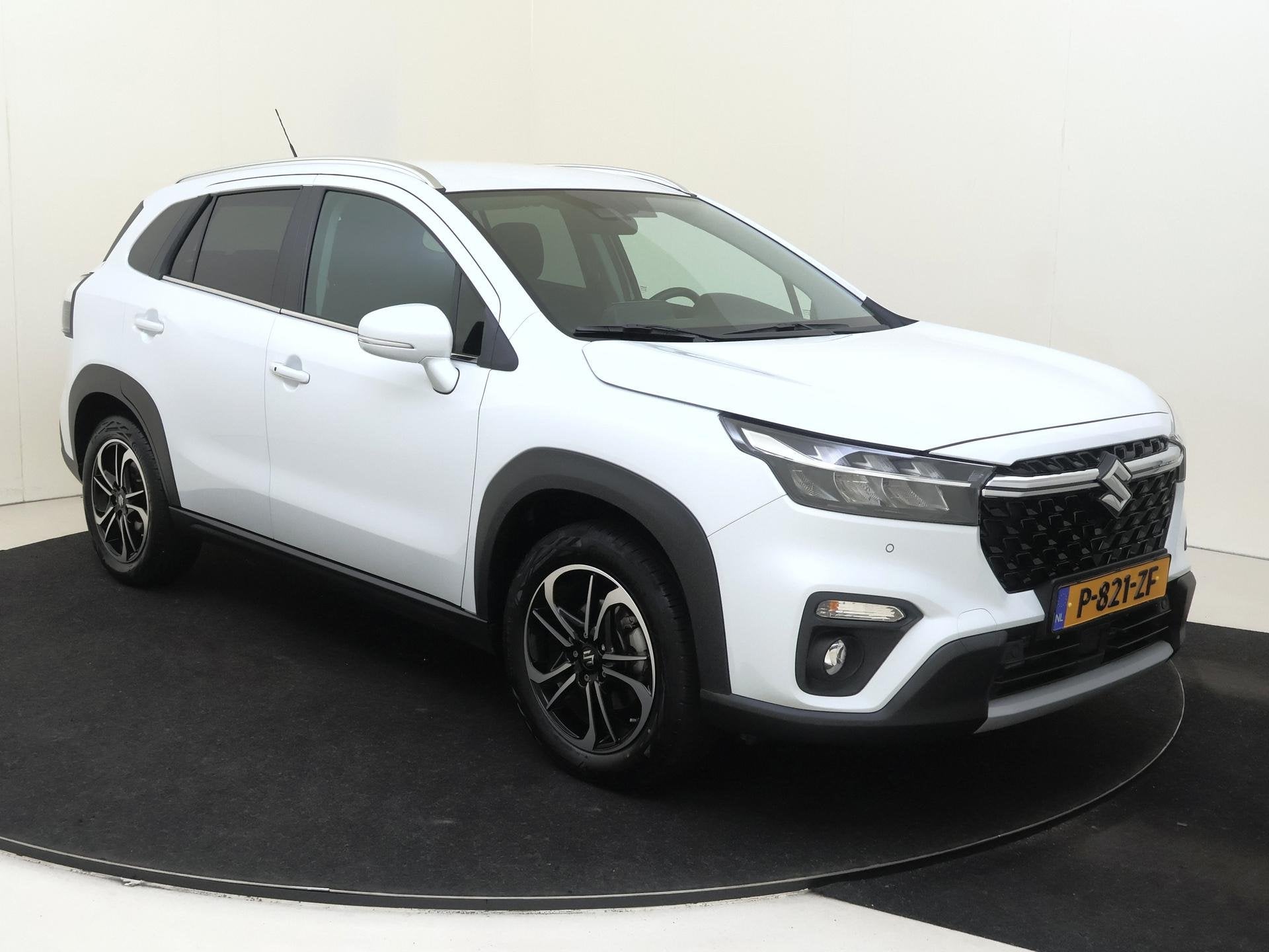 Suzuki S-Cross 1.4 Boosterjet Select Smart Hybrid 129PK | Ap, Auto's, Stof, Gebruikt, Euro 6, 4 cilinders