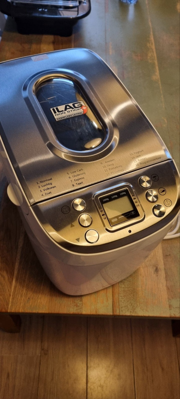 SilverCrest Broodbakmachine met 16 programma's, Witgoed en Apparatuur, Broodbakmachines, 800 tot 1200 gram deeg, Zo goed als nieuw