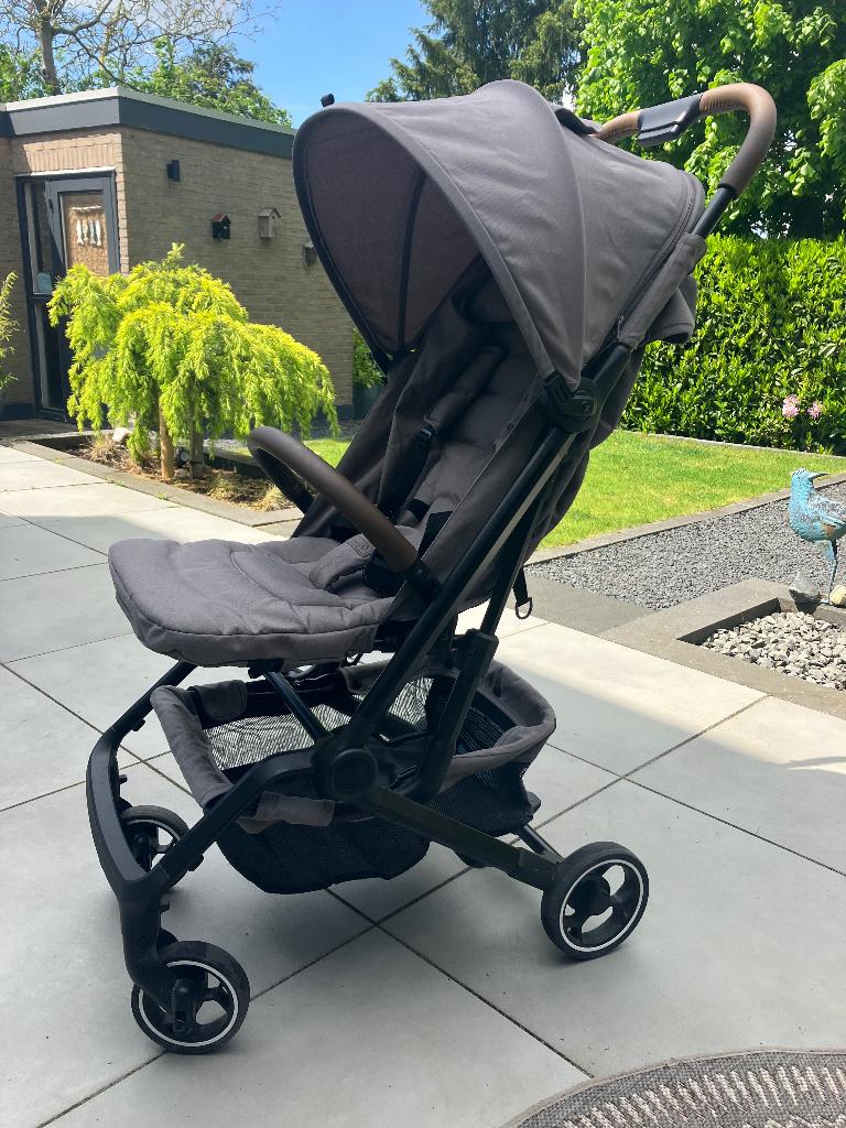 Qute buggy grijs met bruin handvat, Ophalen of Verzenden, Zo goed als nieuw