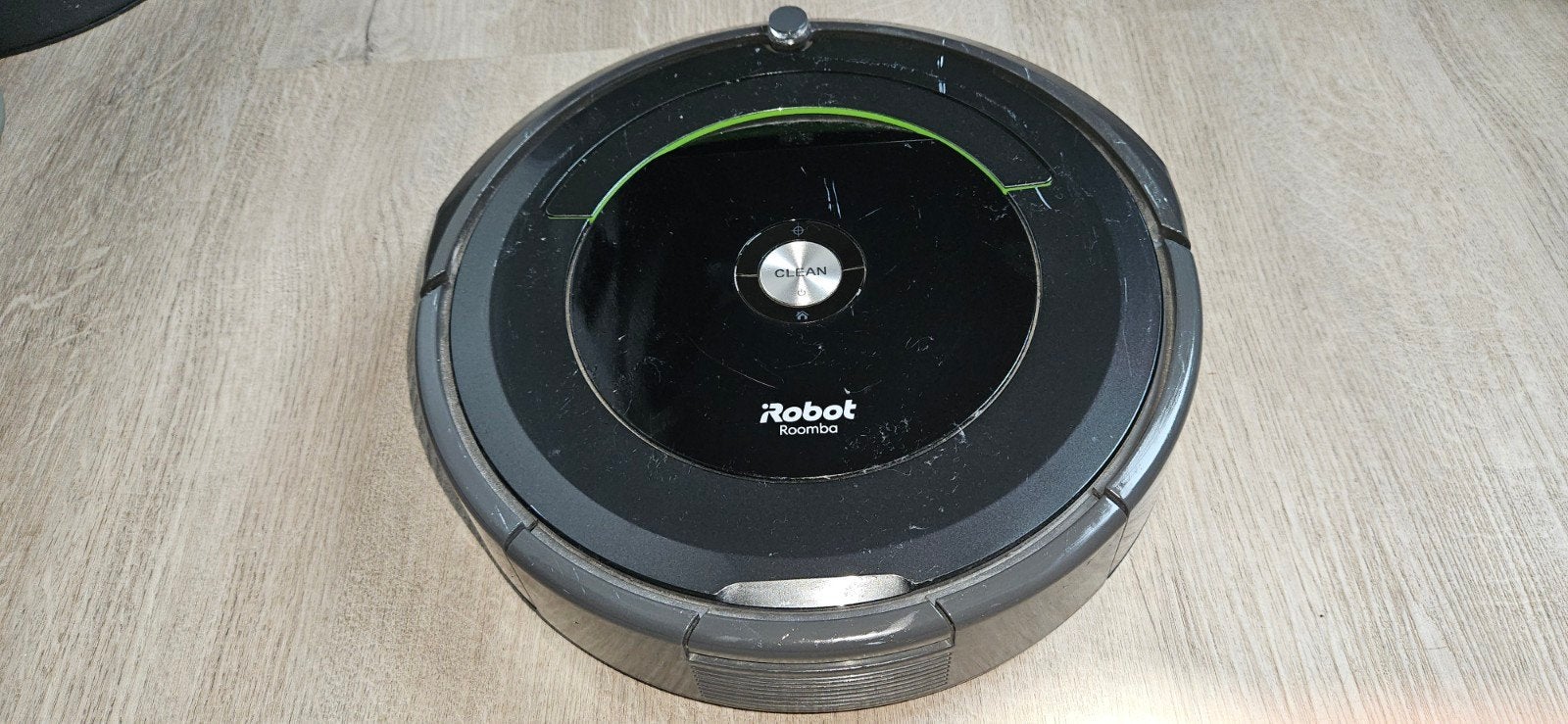 iRobot Roomba 696 Robotstofzuiger - Werkt nog goed!, Gebruikt, IRobot, Ophalen of Verzenden, Robotstofzuiger