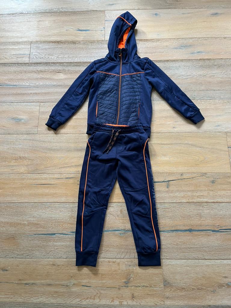 Hema trainingspak maat 134, Kinderen en Baby's, Kinderkleding | Maat 134, Ophalen of Verzenden, Gebruikt, Jongen of Meisje, Sport- of Zwemkleding