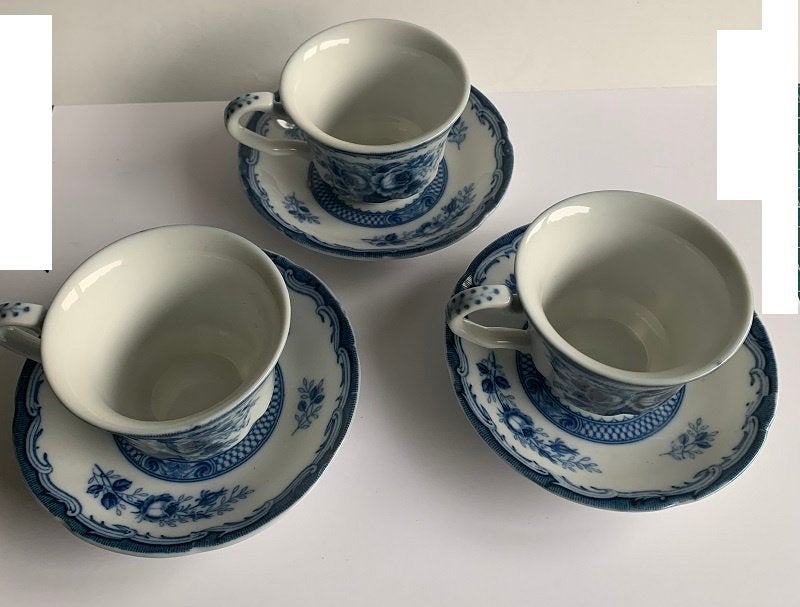 3 antieke theekopjes Blue Rose , Fine China, Antiek en Kunst, Ophalen of Verzenden