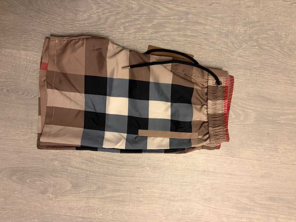 Burberry zwemshort maat M - Nooit gedragen, Ophalen of Verzenden, Maat 48/50 (M), Beige, Zwemshort