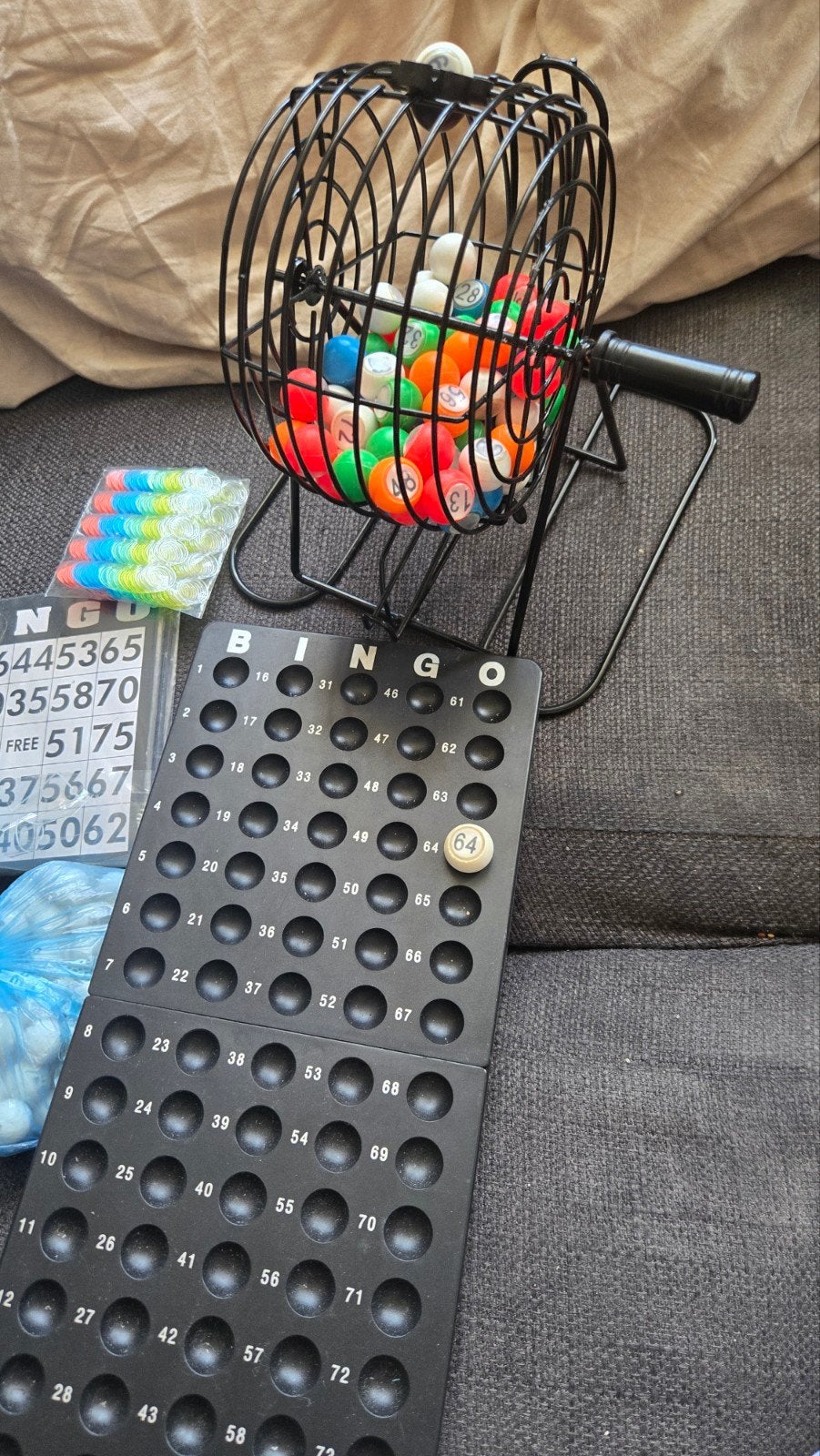 Bingo molen met gekleurde ballen - Zo goed als nieuw, Hobby en Vrije tijd, Gezelschapsspellen | Bordspellen, Ophalen of Verzenden