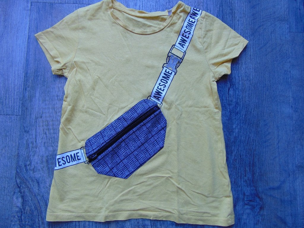 T-shirt geel maat 134 / 140 C&A shirt schoudertasje, Gebruikt, C&A, Meisje, Ophalen of Verzenden