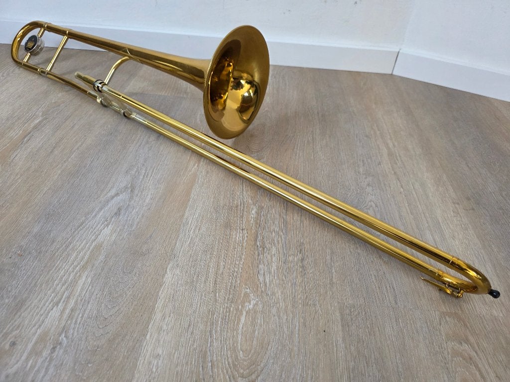 Trombone King 2103, Muziek en Instrumenten, Blaasinstrumenten | Trombones, Ophalen of Verzenden, Gebruikt, Tenor, Met koffer