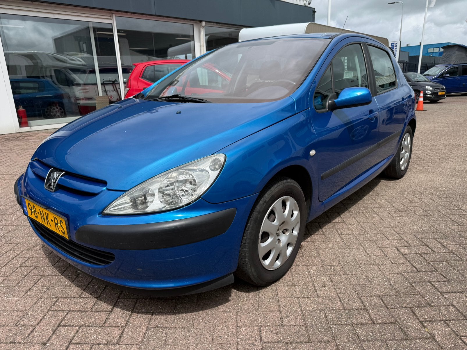 Peugeot 307 1.6 16V XR 5-drs Automaat, Airco 194.775 km, Auto's, Peugeot, Stof, Zwart, 4 cilinders, Blauw