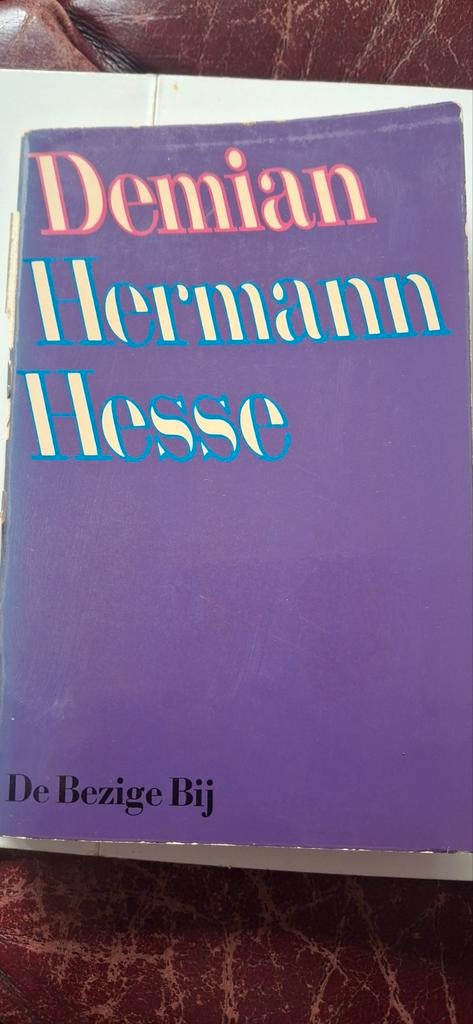 Demian - Hermann Hesse (De Bezige Bij), Boeken, Literatuur, Ophalen of Verzenden, Gelezen, Hermann Hesse, Europa overig
