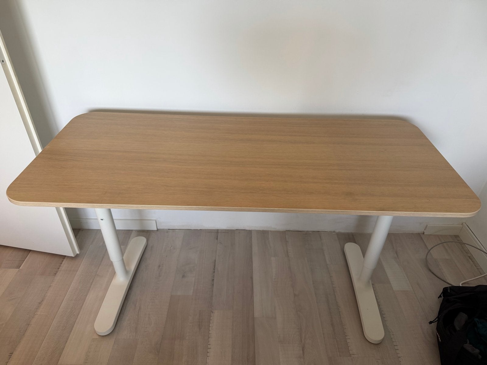 IKEA Bekant bureau 140x60cm, in hoogte verstelbaar, Ophalen, Gebruikt, In hoogte verstelbaar, IKEA