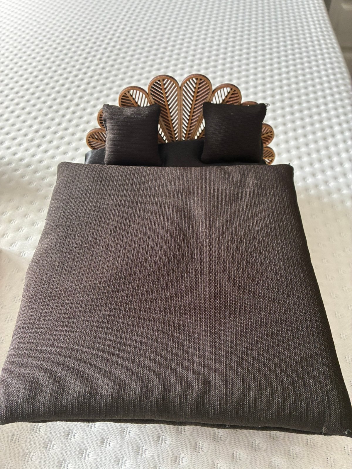 Poppenhuis bed, Ophalen of Verzenden, Zo goed als nieuw, Poppenhuis