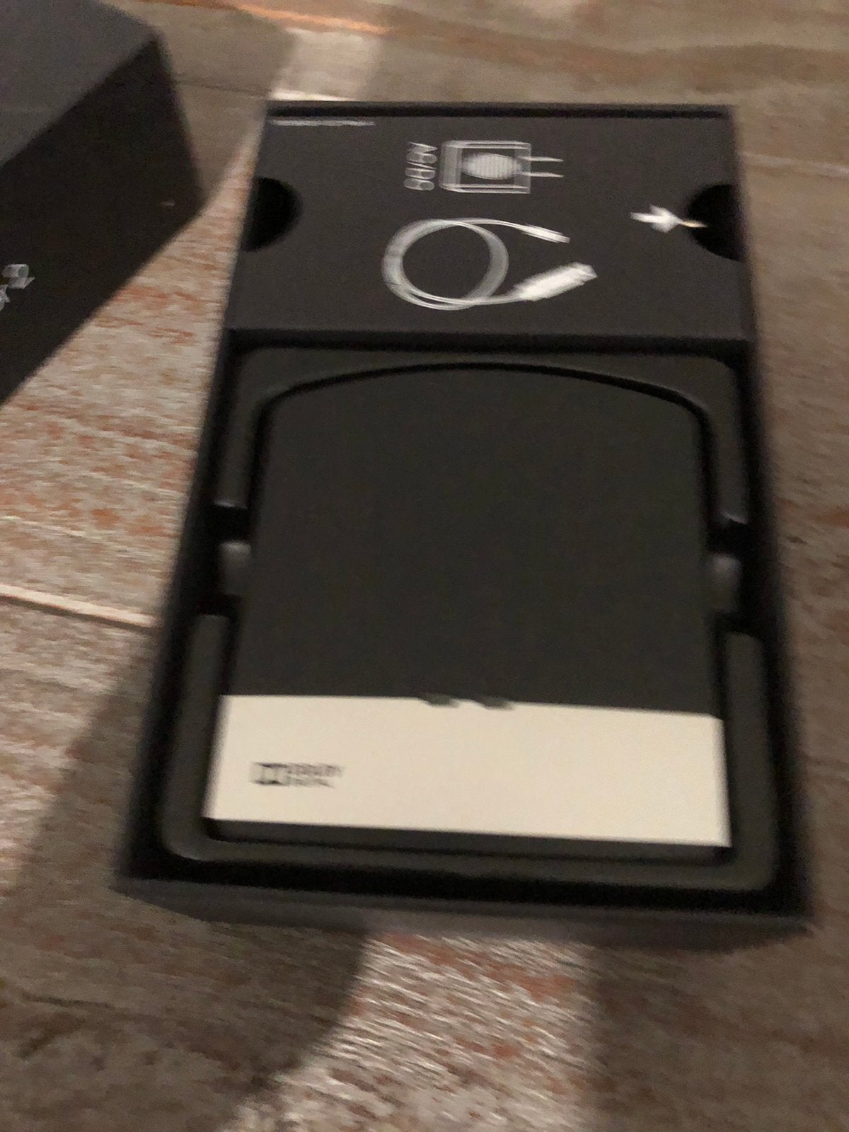 Te koop resound  unite tv streamer2 voor hoortoestellen, Ophalen of Verzenden, Zo goed als nieuw, 6 megapixel of meer, Zwart