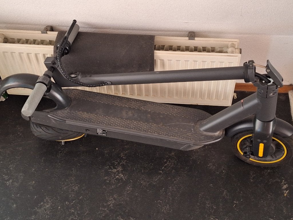 step, Ophalen, Gebruikt, Elektrische step (E-scooter), Onbekend