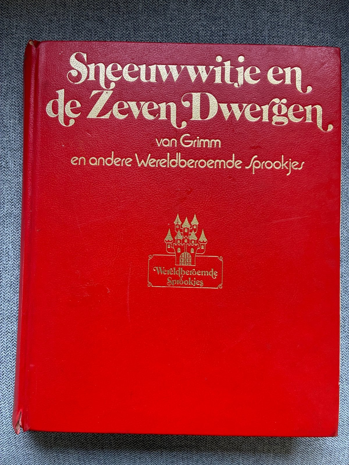 Sneeuwwitje en de Zeven Dwergen en andere Sprookjes, Boeken, Ophalen of Verzenden, Gelezen