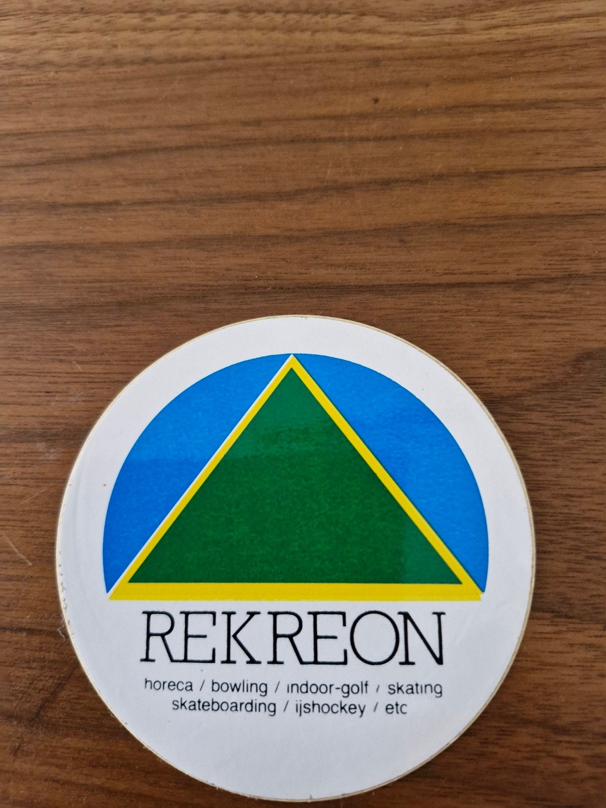 9203 Vintage Rekreon Sticker - Horeca, Bowling, Indoor-golf, Ophalen of Verzenden, Gebruikt, Overige typen