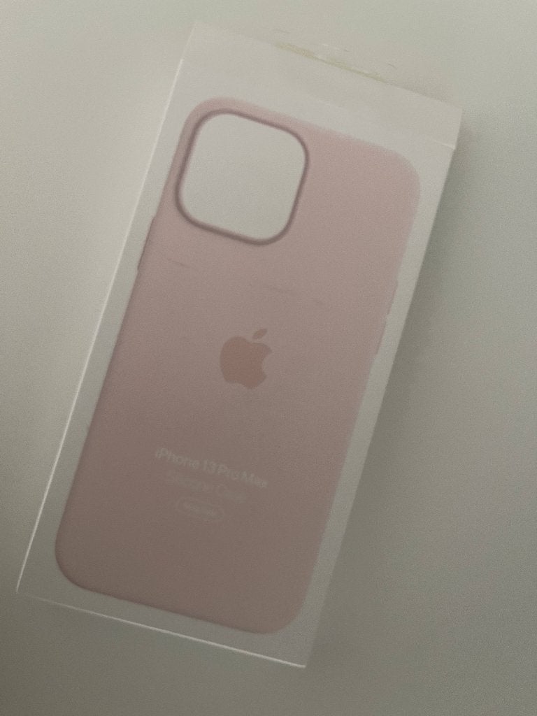 Apple iPhone 13 Pro Max Siliconen Hoesje - Roze | Magnetisch, Nieuw, Hoesje of Tasje, Ophalen of Verzenden, Roze