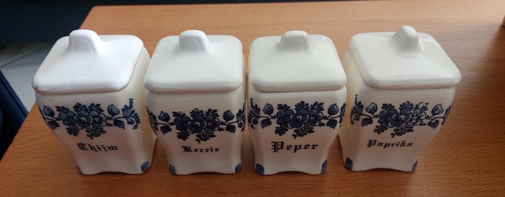 Set van 4 vintage kruidenpotjes bieden va €5, Ophalen of Verzenden