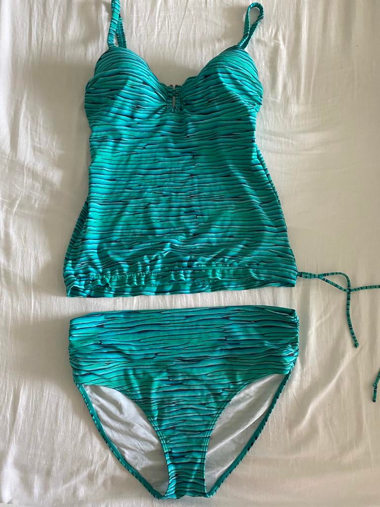 Super mooie tankini maat 42 cup b geen harde stevige cup, Kleding | Dames, Badmode en Zwemkleding, Ophalen of Verzenden, Zo goed als nieuw