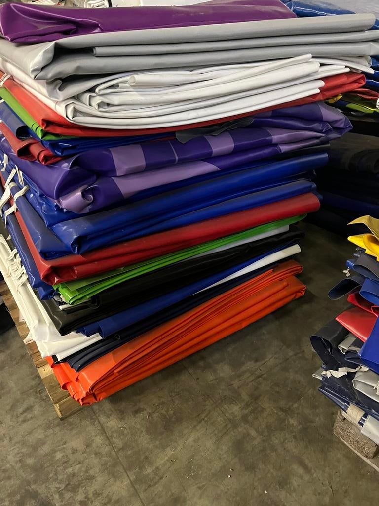Nieuw zeilmateriaal 900 gr per m2 vanaf €2.5 per m2, Doe-het-zelf en Verbouw, Ophalen, Nieuw, 15 m² of meer, Zeil
