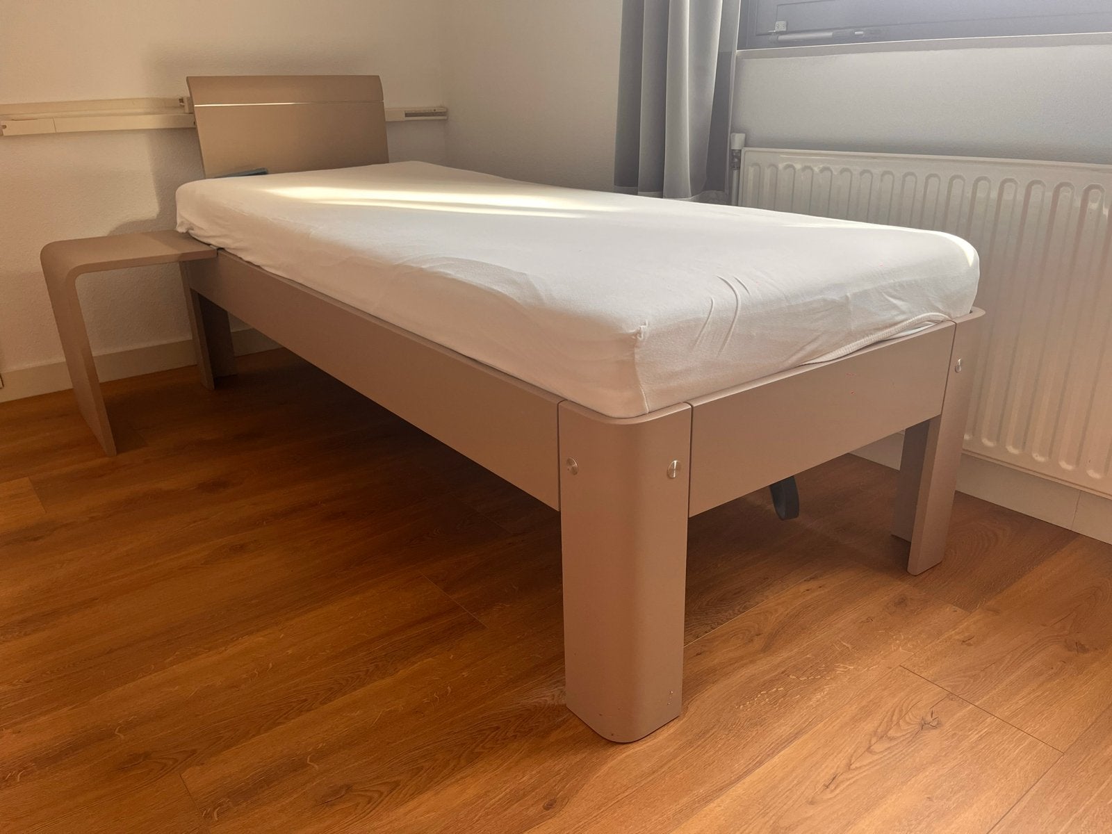 Auping eenpersoonsbed elektrisch verstelbare spiraalbodem, Ophalen, Eenpersoons, Beige, 80 cm