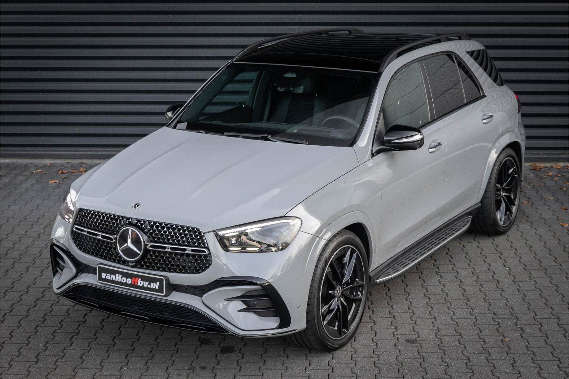 Mercedes-Benz GLE 450 d 4MATIC AMG Line Alpingrau - Head-up, Automaat, Gebruikt, Zwart, 368 pk