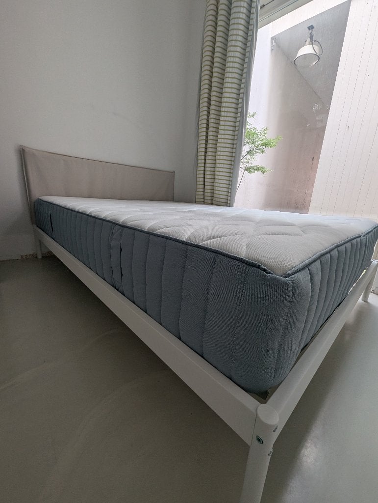 IKEA Kleppstad bed met Vågstranda matras (140x200cm), Ophalen, Wit, Tweepersoons, 140 cm