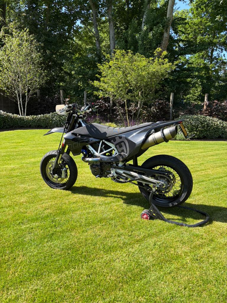 Husqvarna 701 Supermoto – | 49 kW | tekmo | SC Project, Motoren, Motoren | Husqvarna, Occasion, Motorrijbewijs A, Particulier