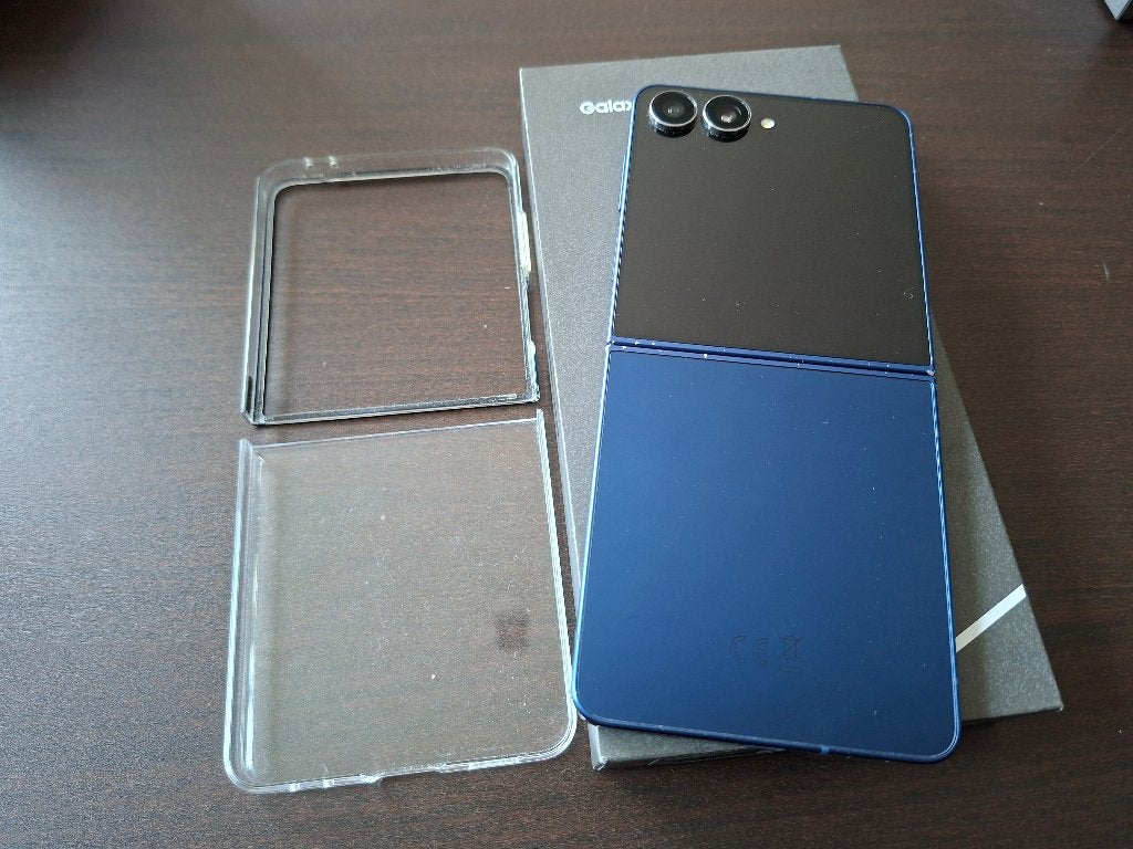 Samsung Galaxy Z Flip 7 - Donkerblauw compleet incl case