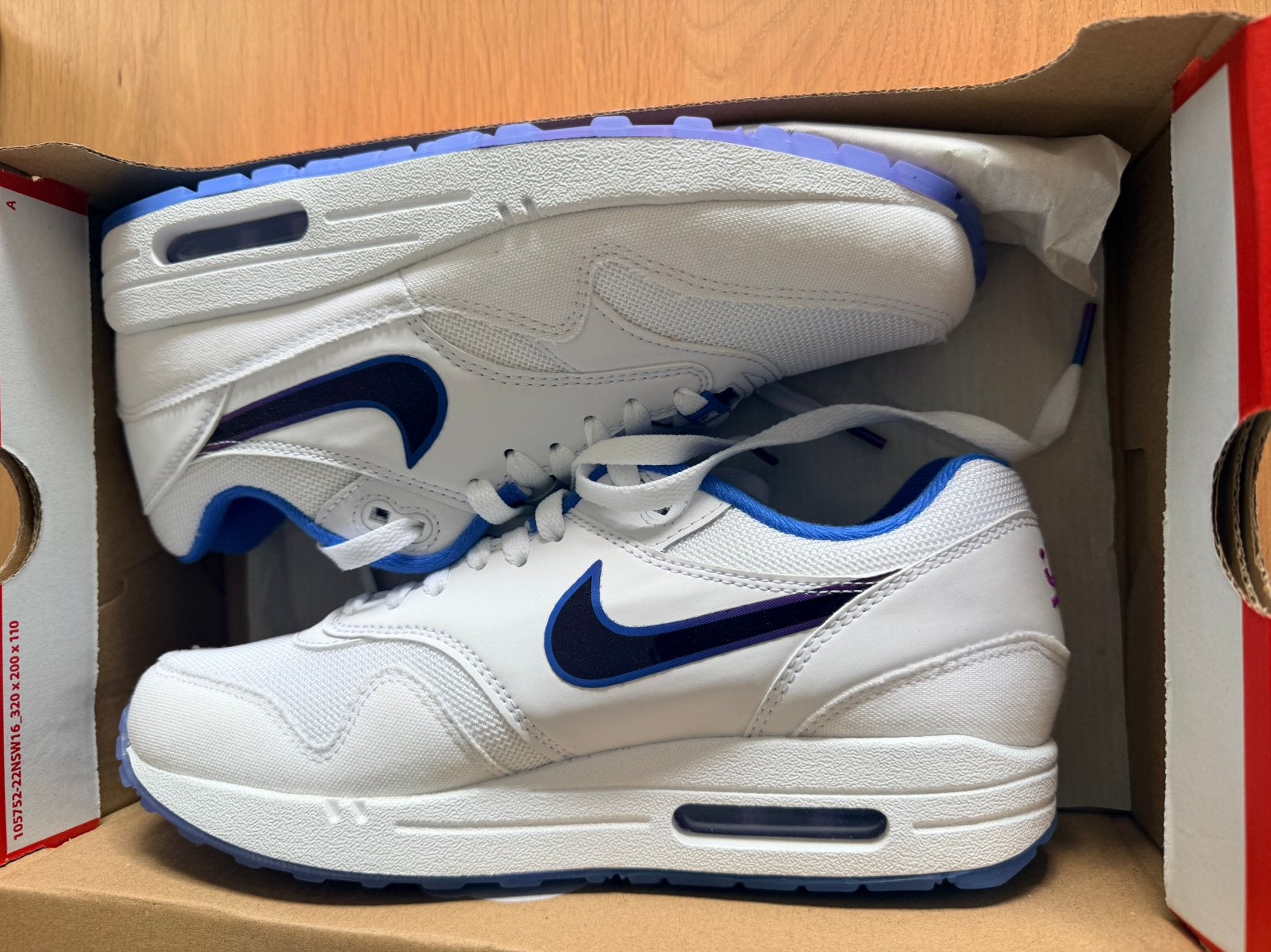 Nike air max 1 Kansas City Royals maat 40,5 en 44,5, Kleding | Heren, Overige kleuren, Nieuw, Ophalen of Verzenden, Sneakers of Gympen
