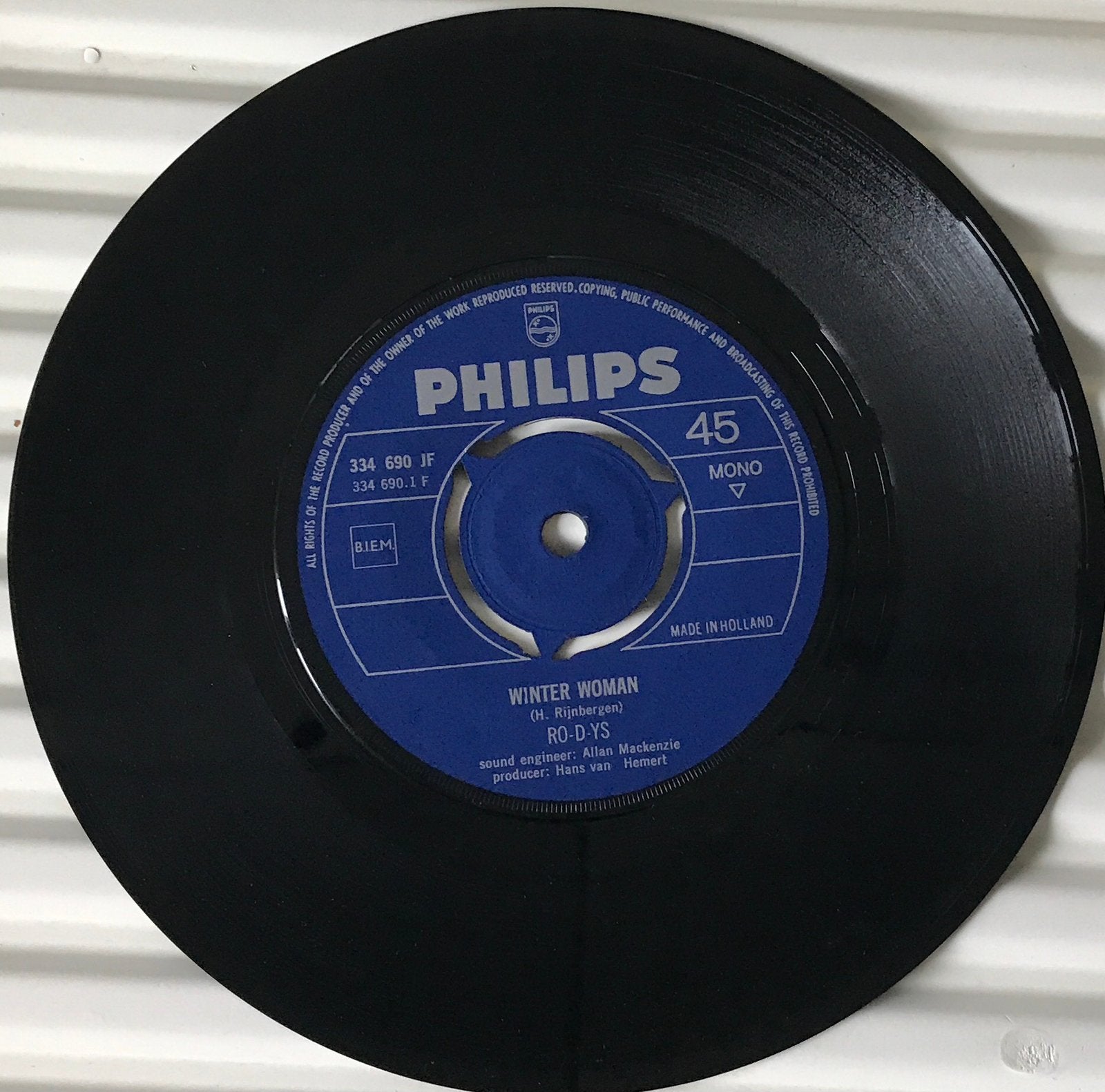 Foto 4 van RO-D-YS - Winter woman (NL’69) ALS NIEUW (NL-Tip)