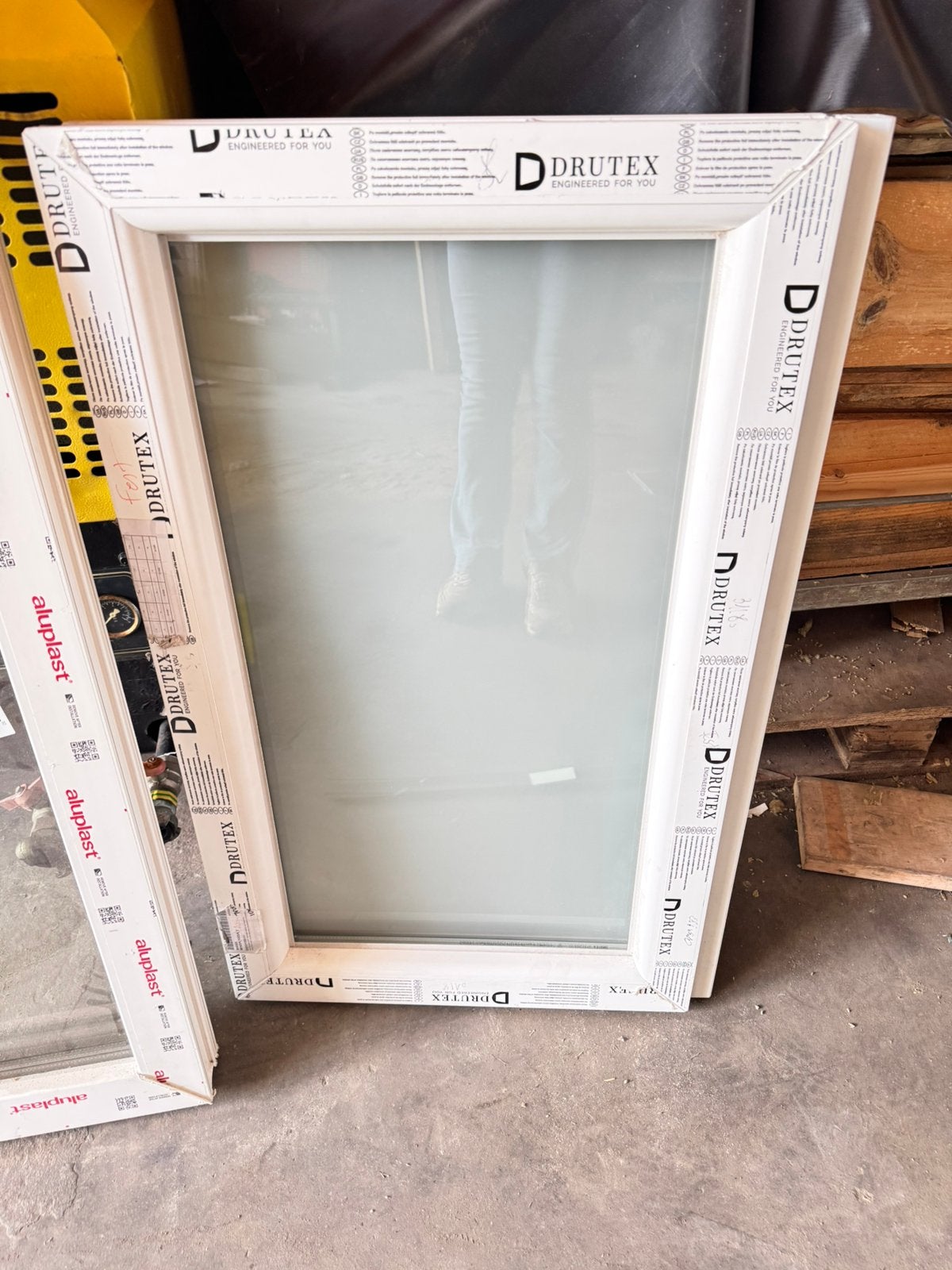 nieuw kunstofkozijn wit  inclusief termopane  matglas, Ophalen, Gevelraam of Ruit, Minder dan 80 cm, Minder dan 80 cm