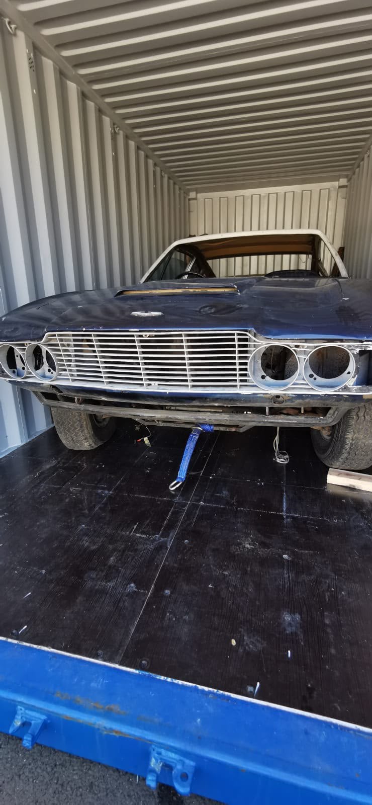 ASTON MARTIN DBS 1969 met kleine restauratie reparatie, foto 2