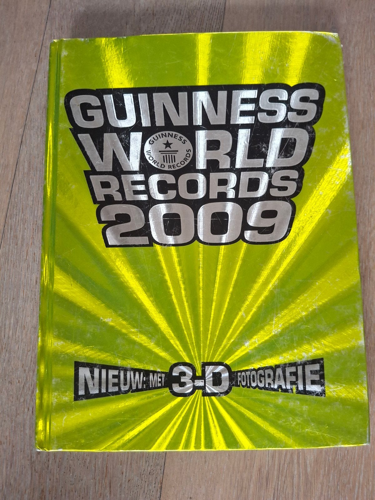 Guinness World Records 2009 - Met 3D-fotografie, Ophalen of Verzenden