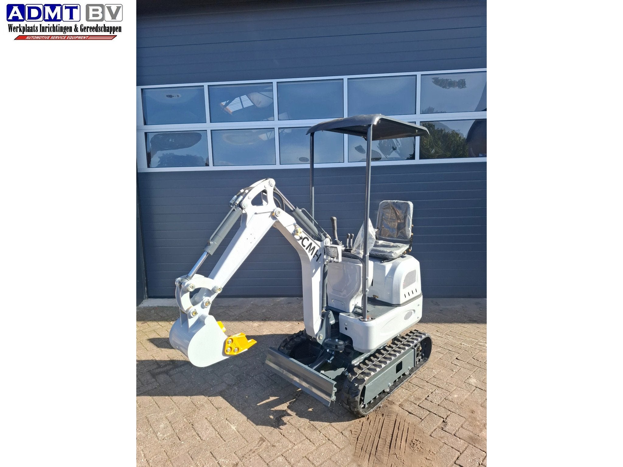 CMH C08 ZS Pro minigraver Zwenkgiek rubsverstelling 72-90cm, Graafmachine
