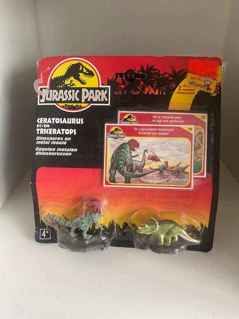 Ceratosaurus en triceratops jurassic park, Ophalen of Verzenden, Zo goed als nieuw