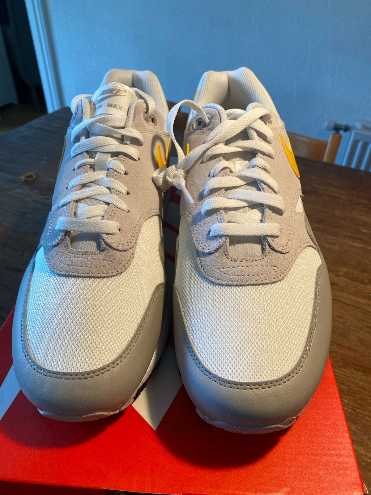 Nike Air Max 1 ESS - Maat 49.5 - Nieuw in doos, Ophalen of Verzenden, Nieuw, Wit, Sneakers of Gympen