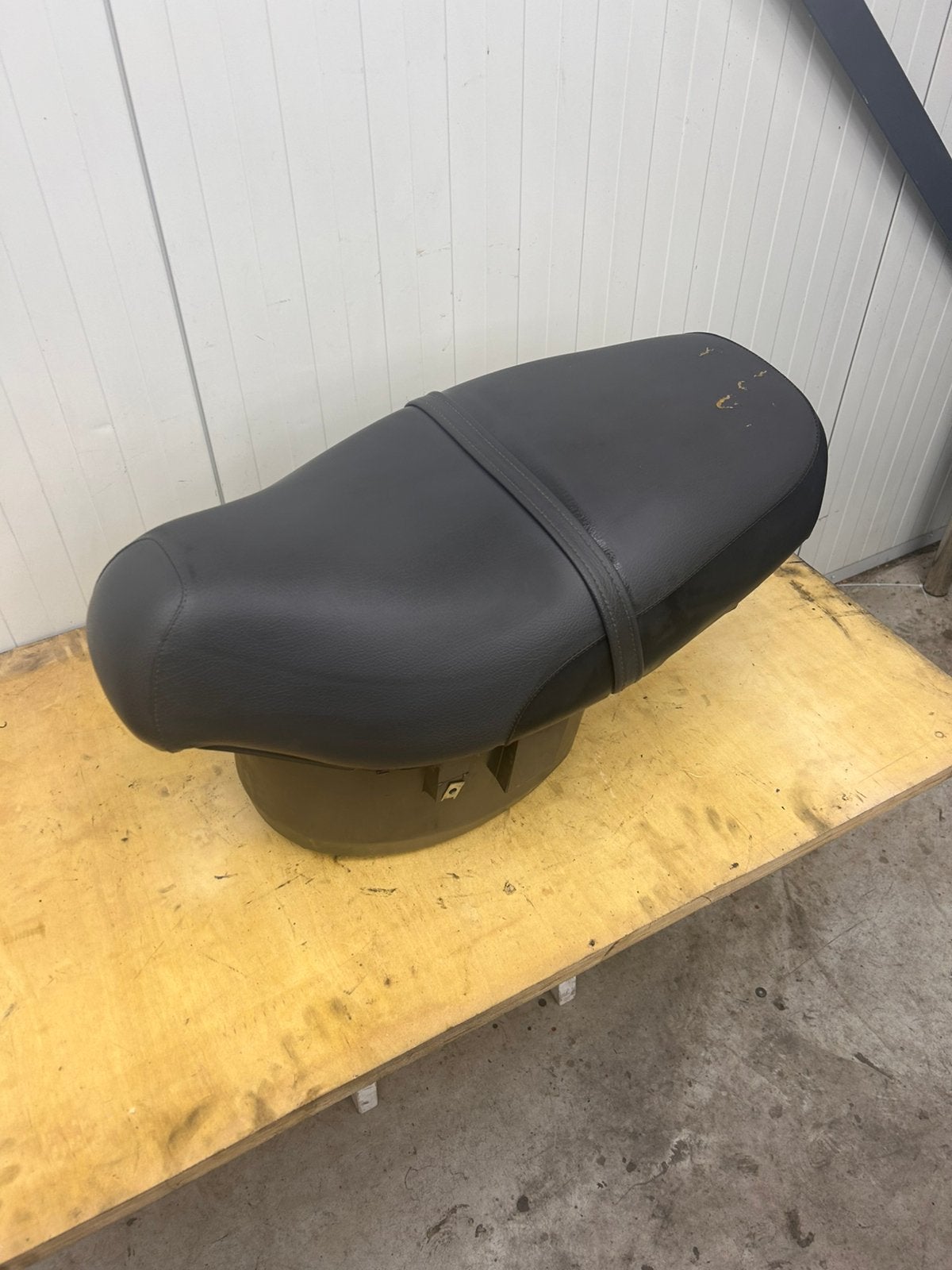 Piaggio SKR / Skipper zadel met buddybak - compleet, Ophalen of Verzenden, Gebruikt, Zadel, Piaggio