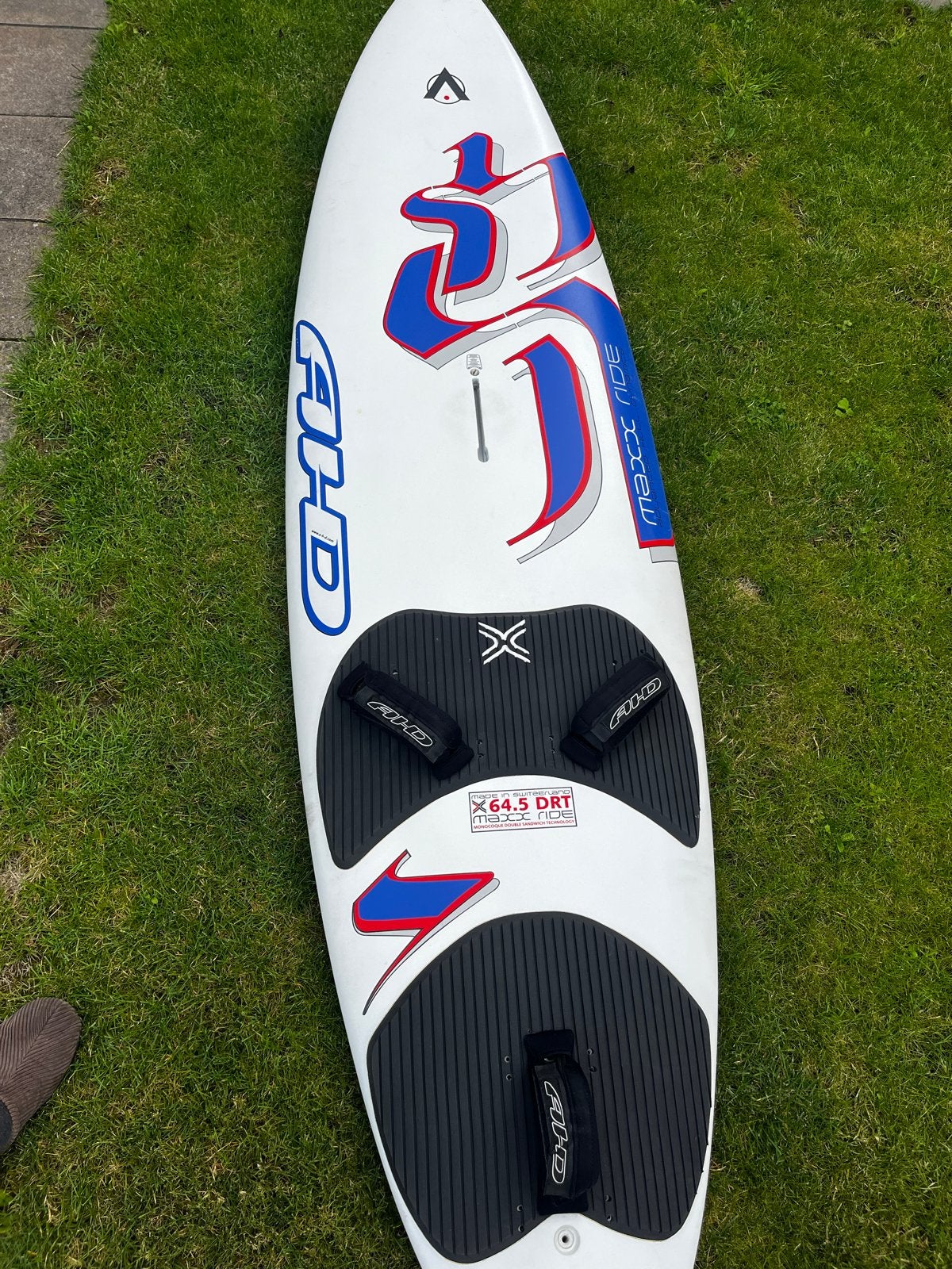AHD Maxxride 64.5 105 liter windsurfplank, Met voetbanden, Gebruikt, Minder dan 250 cm, Plank