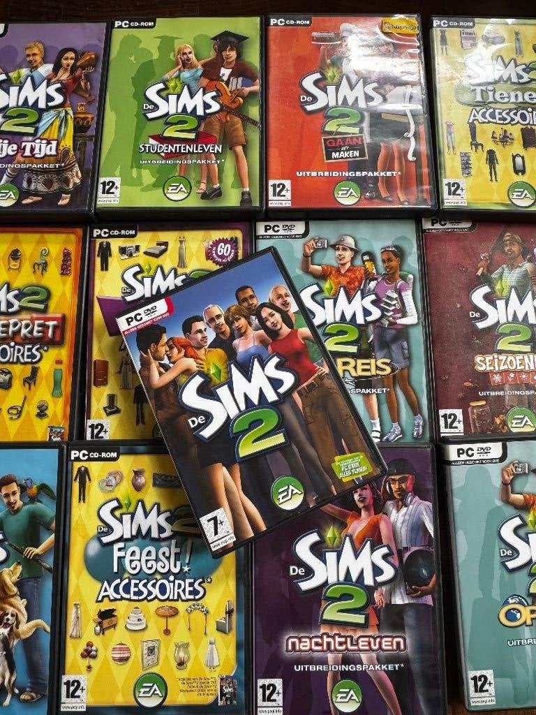 13 Sims 2 met Uitbreidingspakket, PC CD-rom, Complete set, Gebruikt, 1 speler, Ophalen of Verzenden, Vanaf 12 jaar