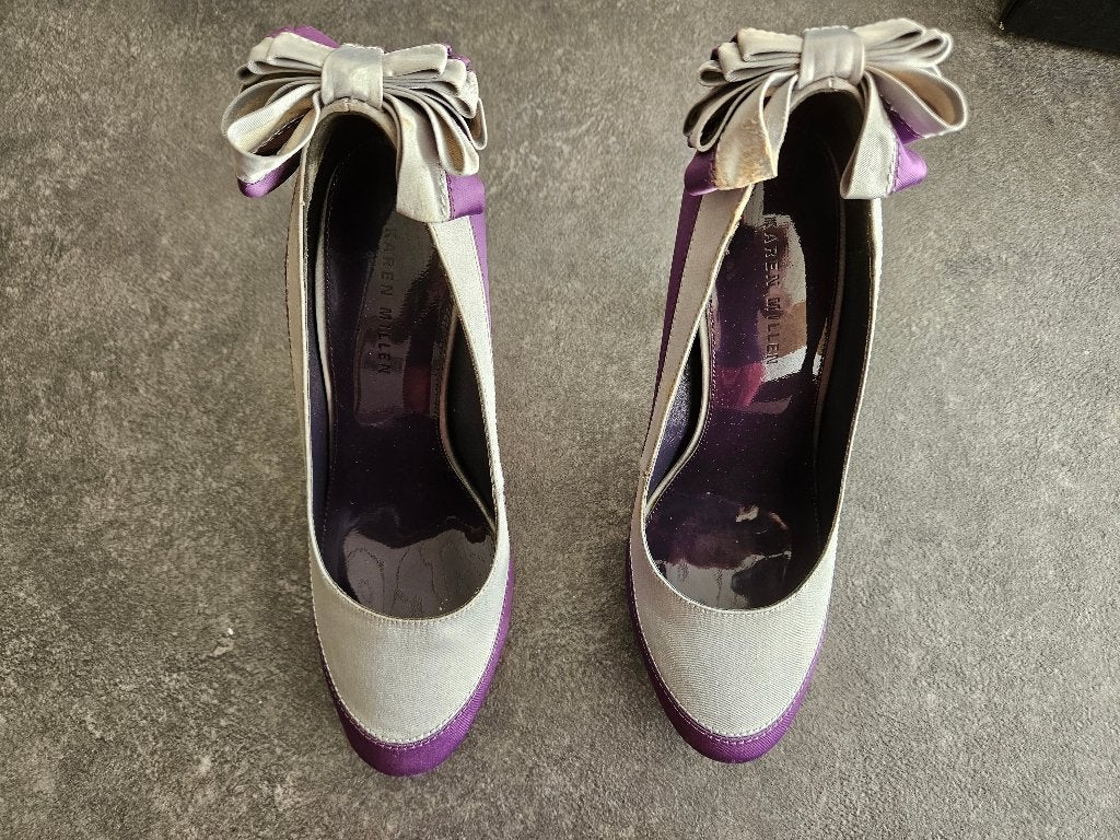Karin Millen Pumps mt 38,5, Kleding | Dames, Ophalen of Verzenden, Nieuw