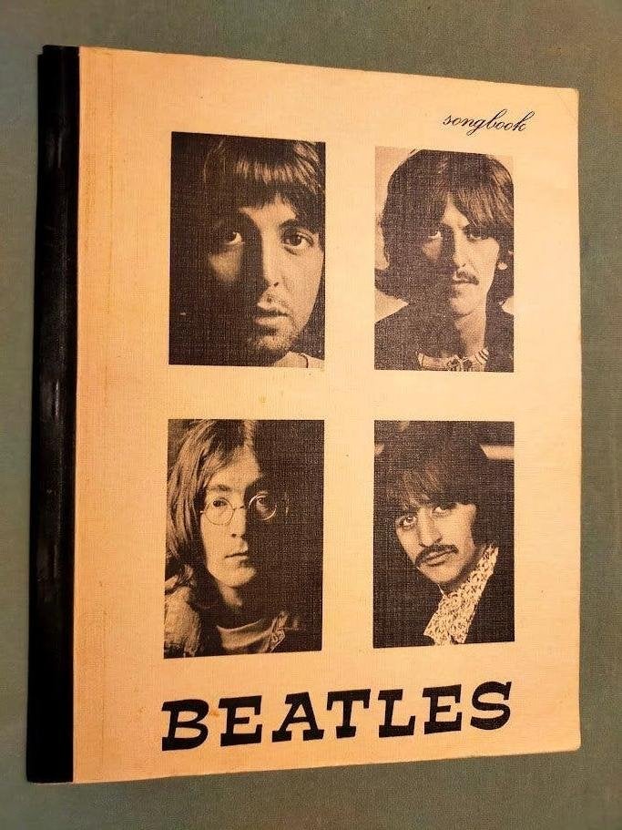 Beatles - Songbook (1973), op de voorkant 4 portretfoto's, Ophalen of Verzenden, Gelezen, Artiest