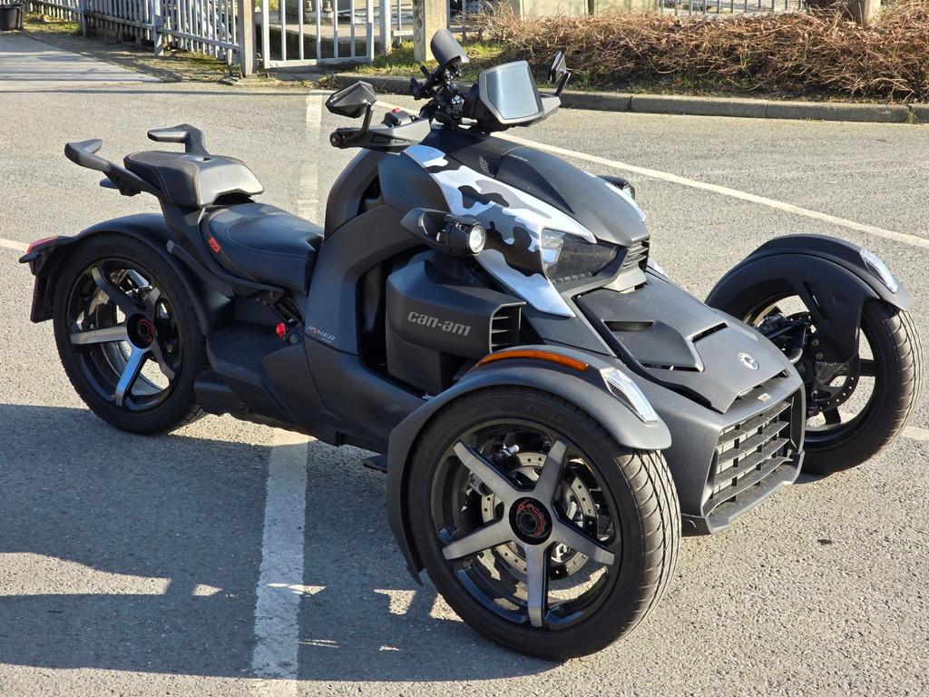 Can-Am Tour Ryker 900, Motoren, Traction Control, Scooter, 899 cc, Meer dan 35 kW