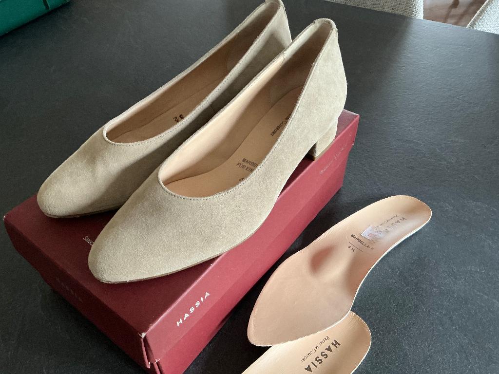 Hassia pumps, maat 37.5/37 In nieuwstaat, Hassia, Pumps, Beige, Ophalen of Verzenden