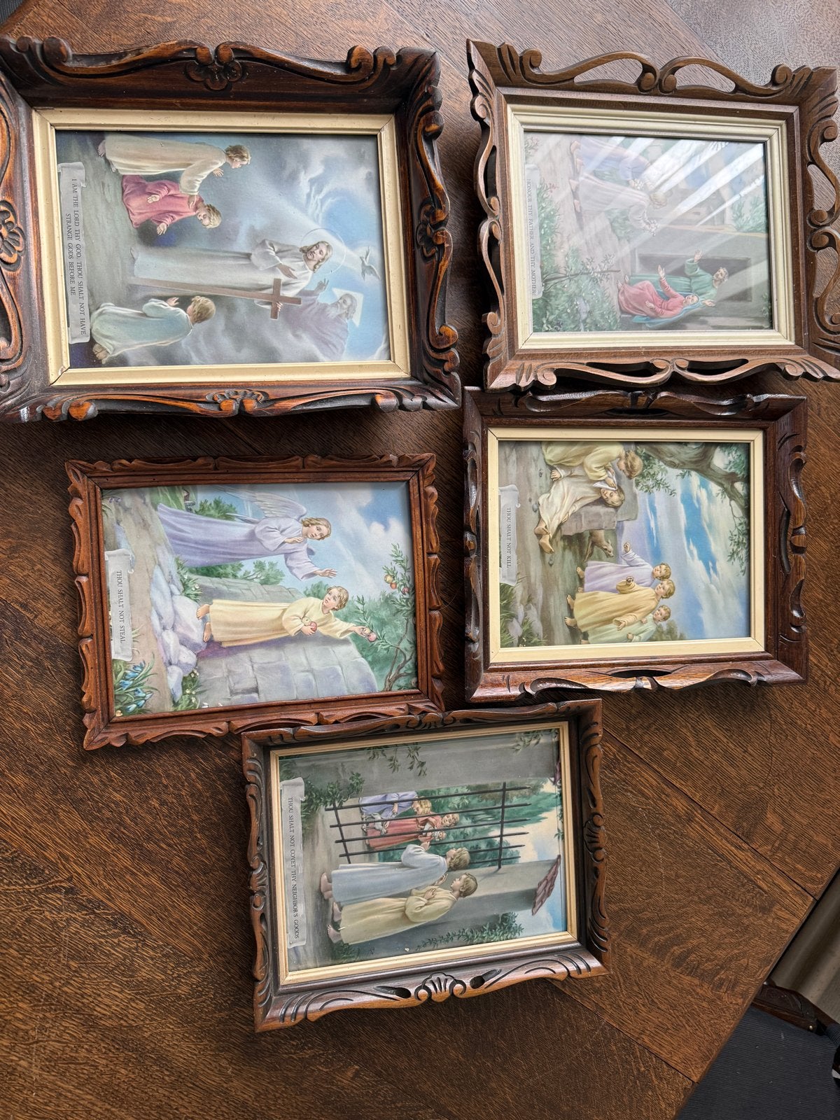Set van 5 vintage religieuze prenten in houten lijsten, Ophalen