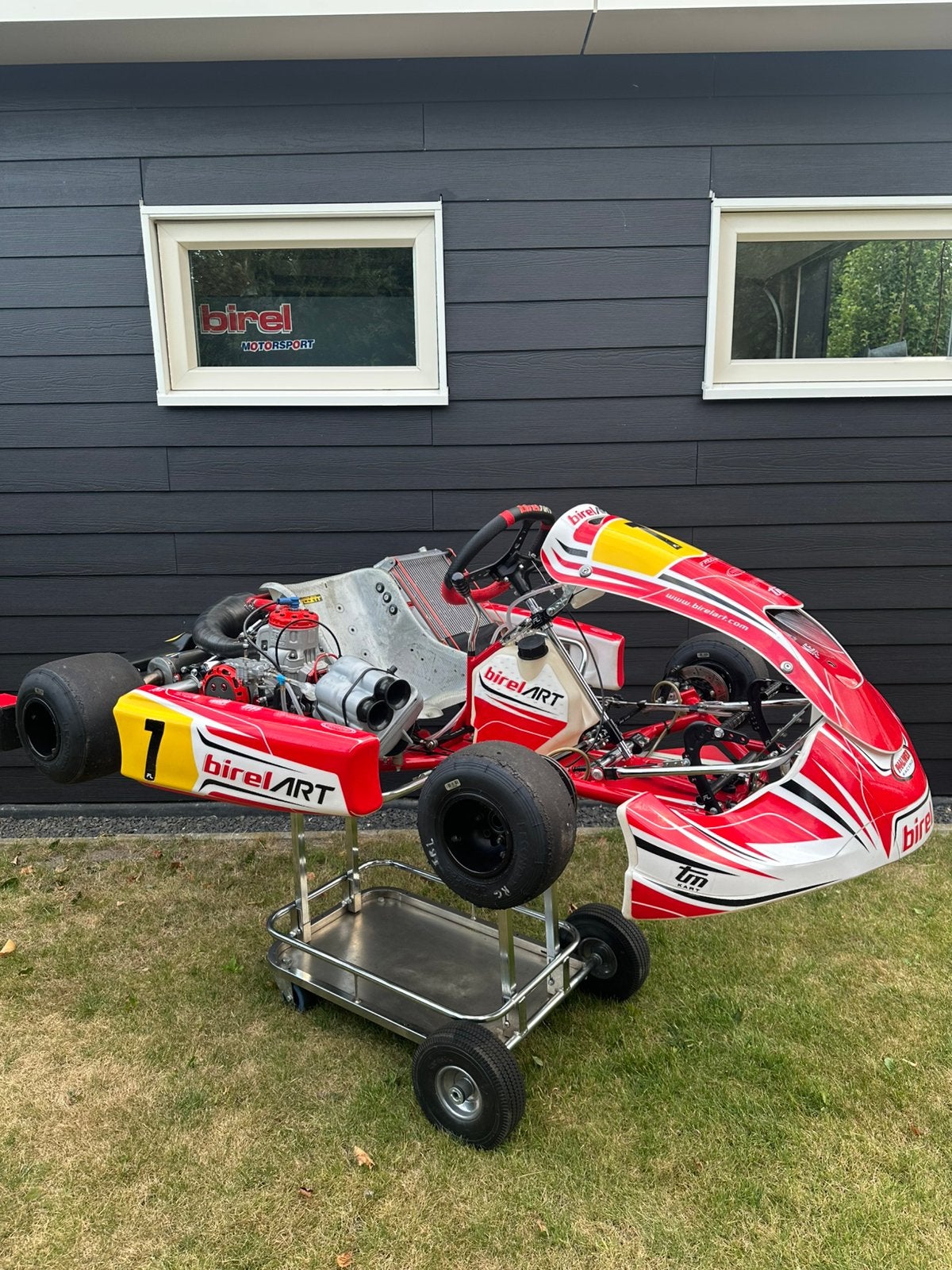 Complete BirelArt kz S16 uit 2024 met gereviseerde TM R1, Ophalen, Zo goed als nieuw, Kart