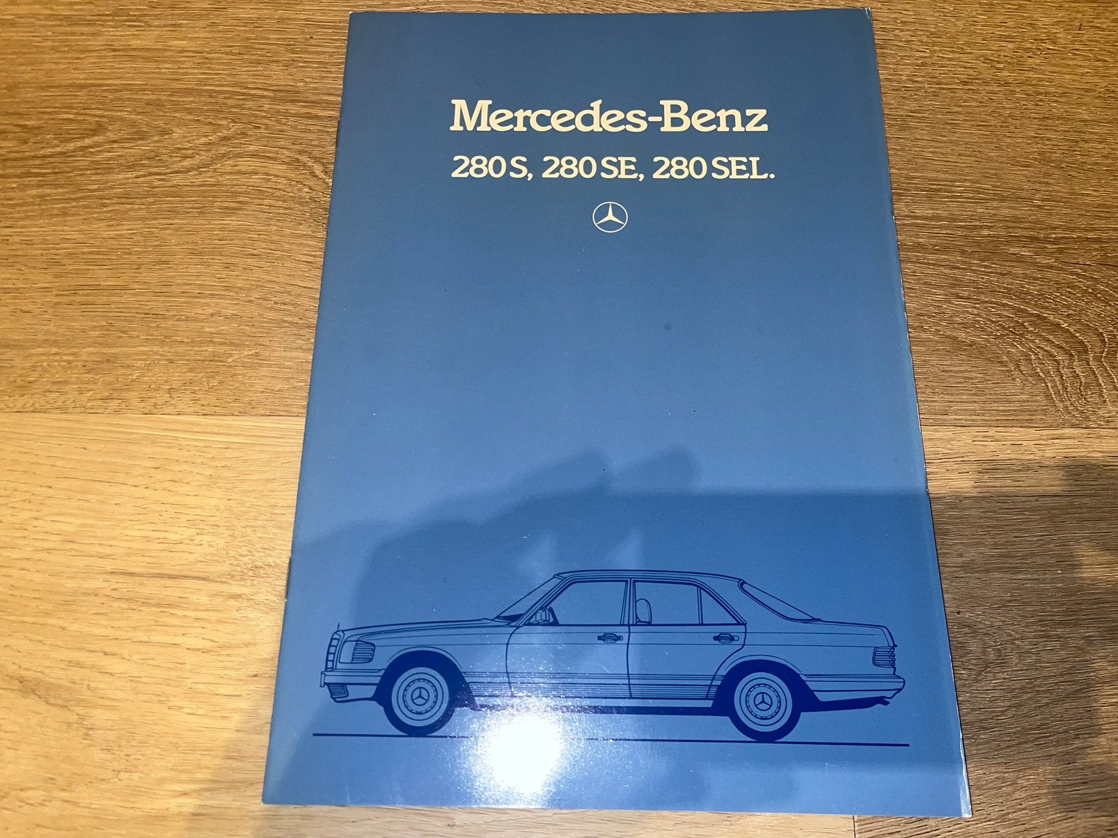 Folder Mercedes-Ben W126 1983 (280S, 280SE, 280SEL), Ophalen of Verzenden, Zo goed als nieuw, Mercedes