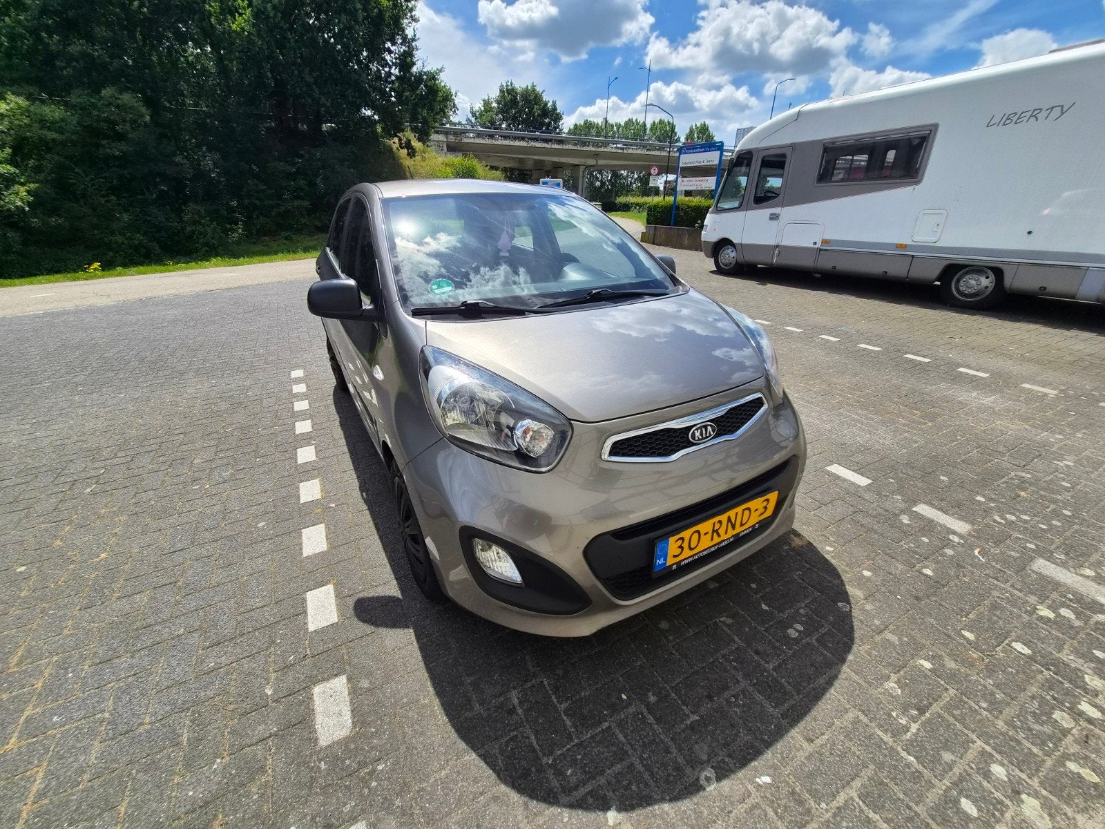Kia Picanto 1.0 Cvvt 5-DRS 2011 Grijs, Voorwielaandrijving, 400 kg, Origineel Nederlands, 24 km/l