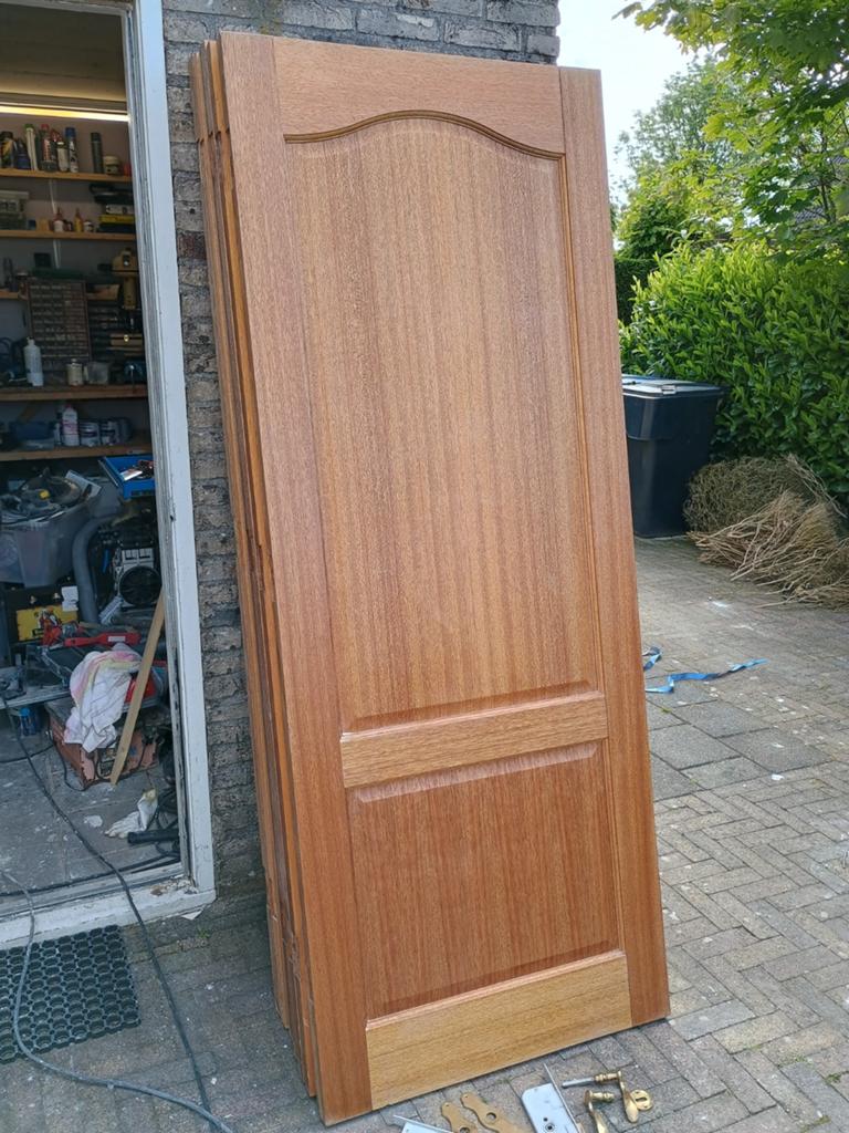 Set van 8 hardhouten binnendeuren met beslag, Doe-het-zelf en Verbouw, Deuren en Horren, Ophalen, Gebruikt, Binnendeur, 200 tot 215 cm