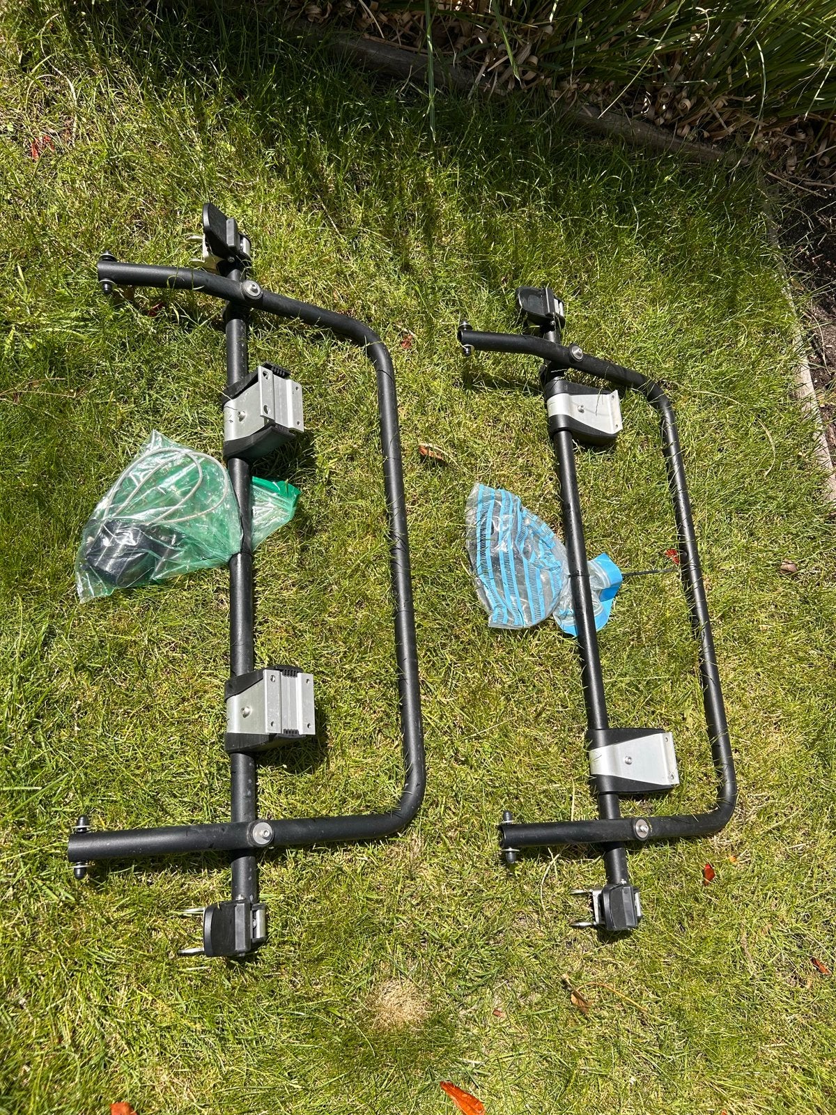 Thule Caravan Superb base (2 stuks), Ophalen, Gebruikt, Fietsendrager-accessoire