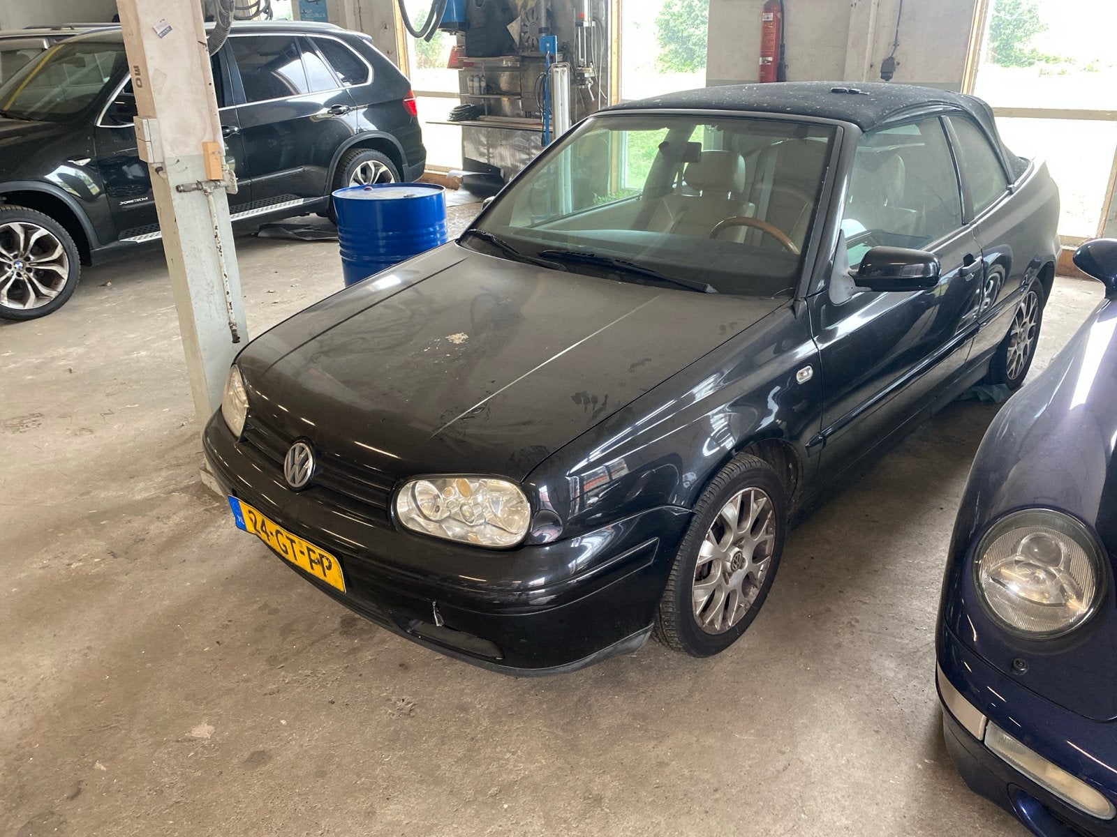 Volkswagen Golf 2.0 Cabriolet 85KW AUT 2001 Zwart, 4 cilinders, 4 stoelen, Zwart, 115 pk