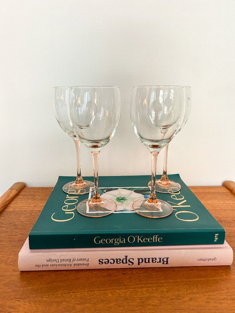 4x vintage wijnglas roze steel Luminarc  France (groot), Ophalen of Verzenden, Zo goed als nieuw, Overige typen